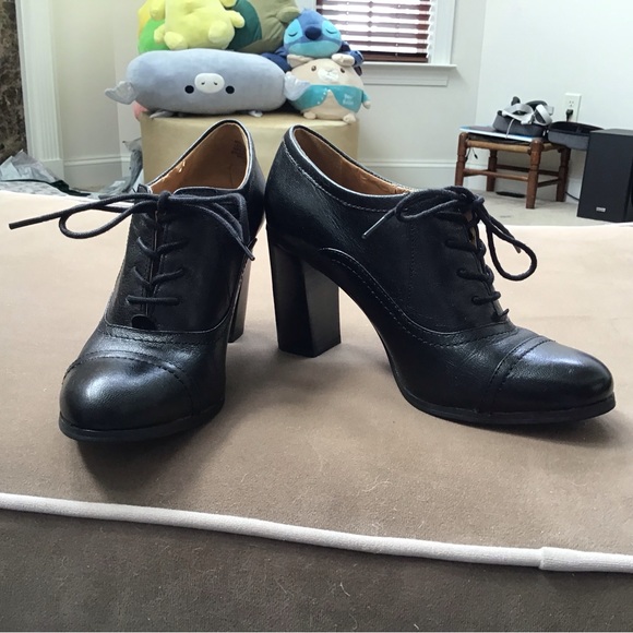 Nine West Shoes - Nine West Nostalgia Shootie Leather Oxford Pumps